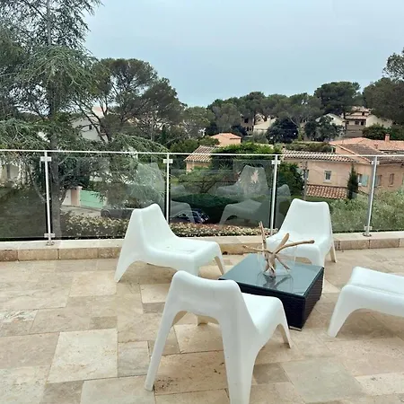 Casa de Férias Les Alizes Côté Piscine Proche Bord De Saint-Raphaël