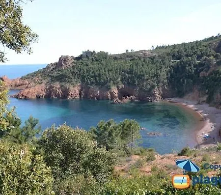 Les Alizes Côté Piscine Proche Bord De *