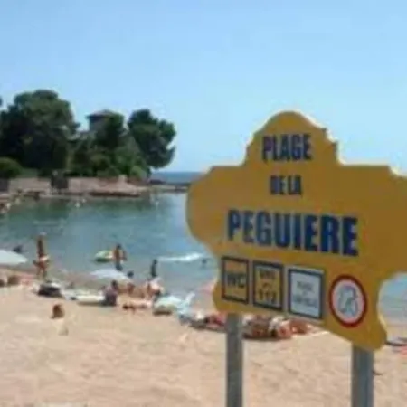 A L'etage Avec Piscine Proche Bord De * Saint-Raphaël